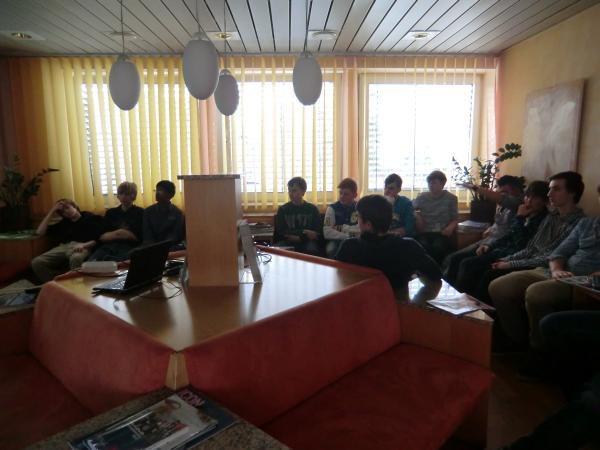 Jahrgangsstufe 8 besuchte Gynäkologen