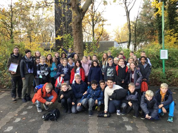 Theaterfahrt der Klassen 5a und 5b nach Paderborn