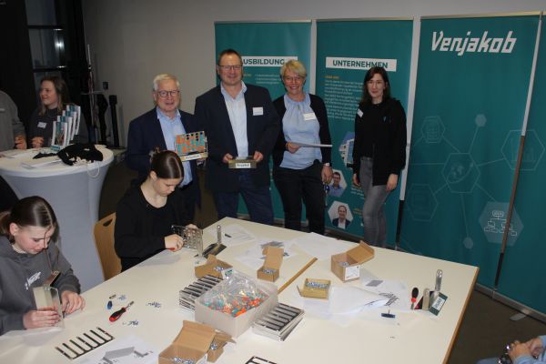 Lebendige Werkstätten auf der Berufsinformationsbörse der ORS